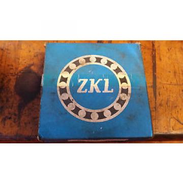 4 Sinapore pieces ZKL bearing unit code: UR 7208