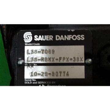 Sauer Danfoss Hydraulic Variable Piston Pump L38 Model  L38-7069